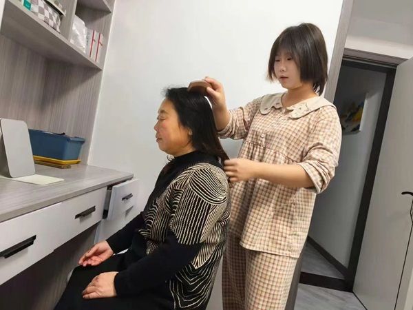 孝老爱亲（八）|必赢242net官网|管理学院|传承美德，学生在行动