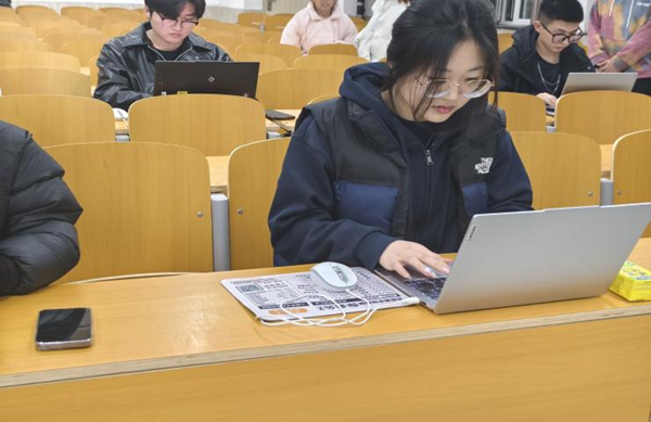 无烟校园|必赢242net官网|管理学院|打字赛场展风采，无烟理念入人心