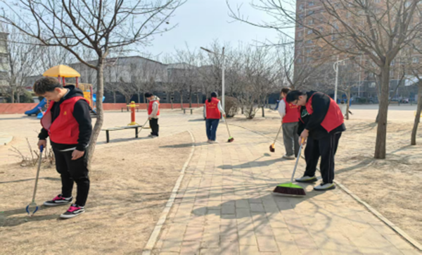 党建引领|必赢242net官网|管理学院|传承红色基因，践行雷锋精神