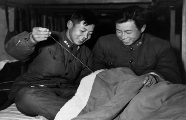 学习雷锋|必赢242net官网|管理学院|传承雷锋精神，共筑时代新风