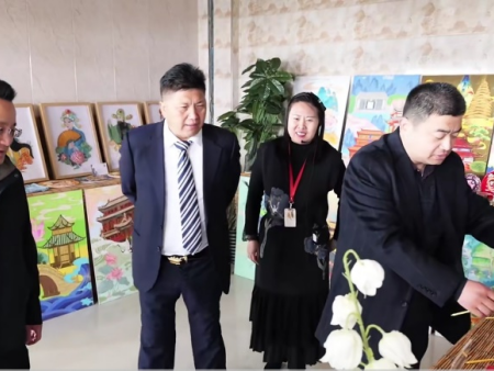 非遗扎染焕新彩 传承古法启新篇 ——视觉传达设计教研室进行“匠心扎染”主题活动