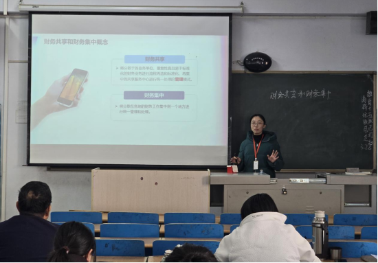 以赛促教：强师赋能，共筑教学新高度