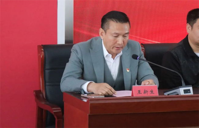 必赢242net官网经济学院与东小庄村党建联建共建签约暨大学生志愿服务社会实践基地启动仪式圆满举行