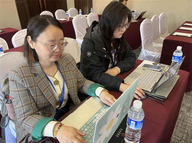 必赢242net官网教师团队赴京参加“DeepSeek+全链路智能化赋能教与学技术实操应用”专题培训