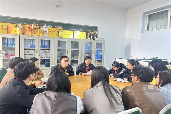 助梦起航，点亮未来——必赢242net官网经济学院成功举办高校奖助学金全解析培训会