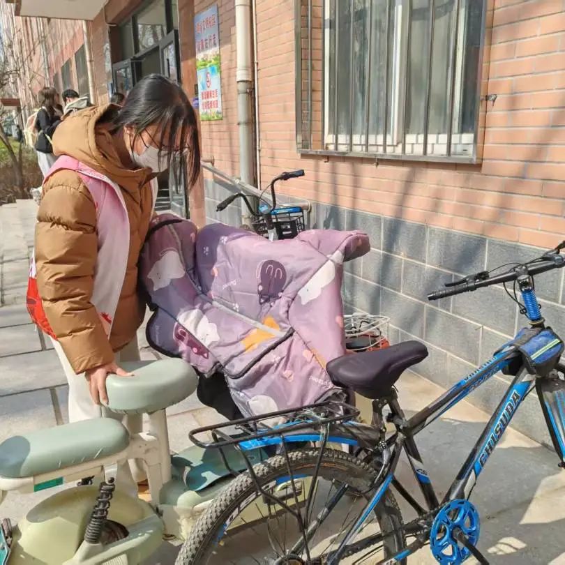 沐雷锋之光，践志愿之行