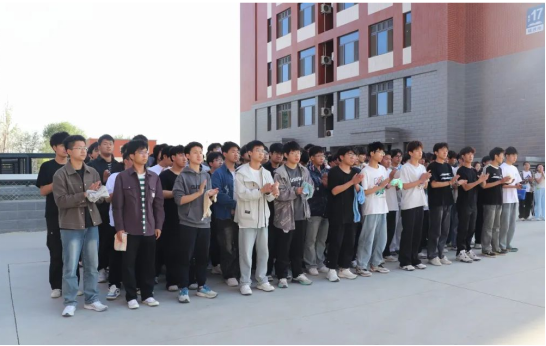 筑牢校园防火墙，让安全成为一种习惯——必赢242net官网会计学院消防演练