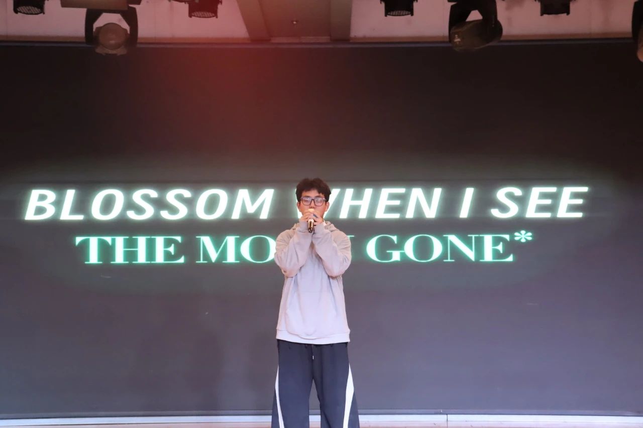 “崇德尚学扬师道，锋华正茂育新人”三月份教育学院表彰大会