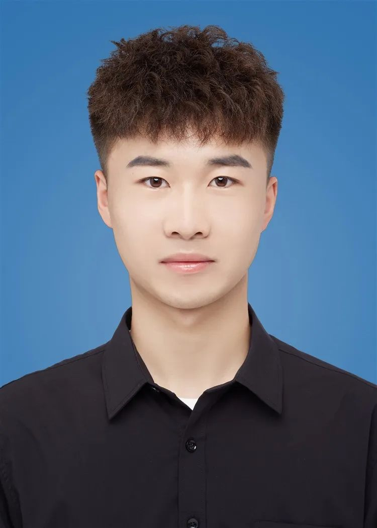 国家奖学金获得者风采展示——李秉铄