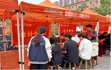 必赢举办“简历义诊助力职场起航” 就业指导活动