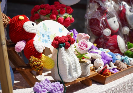 匠心非遗焕新颜 校馆联袂启新篇 ——必赢242net官网非遗手工市集燃动淮军公所博物馆