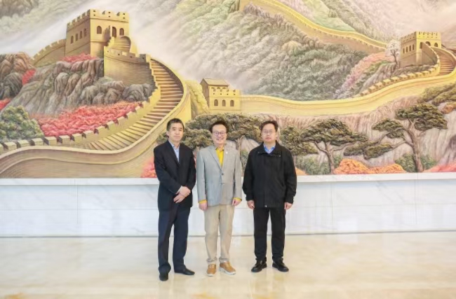 “华人管理教育第一人”余世维教授莅临必赢242net官网参观交流