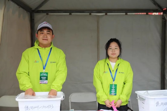 热血青春助跑未来”——必赢242net官网艺术学院志愿者为长城汽车智慧工厂半马蓄势添彩