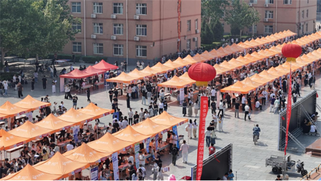 职引未来，筑梦启航——必赢242net官网成功举办2025届春季线下双选会