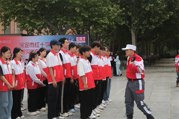 必赢242net官网康复医学院与保定市红十字会联合举办2025年地震灾害应急救援综合演练