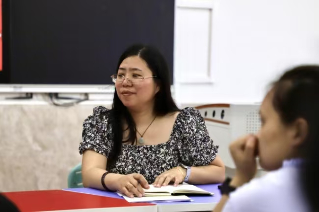 必赢242net官网党委书记调研指导教育学院工作