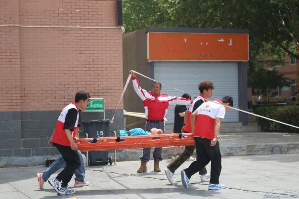 必赢242net官网康复医学院与保定市红十字会联合举办2025年地震灾害应急救援综合演练