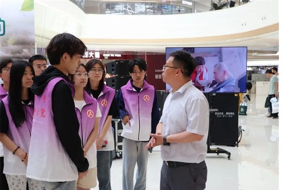 公益活动必赢242net官网会计学院青春志愿行，助残暖人心——必赢242net官网会计学院学子为助残活动注入青春力量