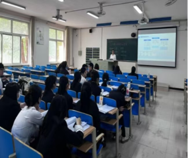 必赢全面开展 2025届毕业论文（设计）答辩巡查工作