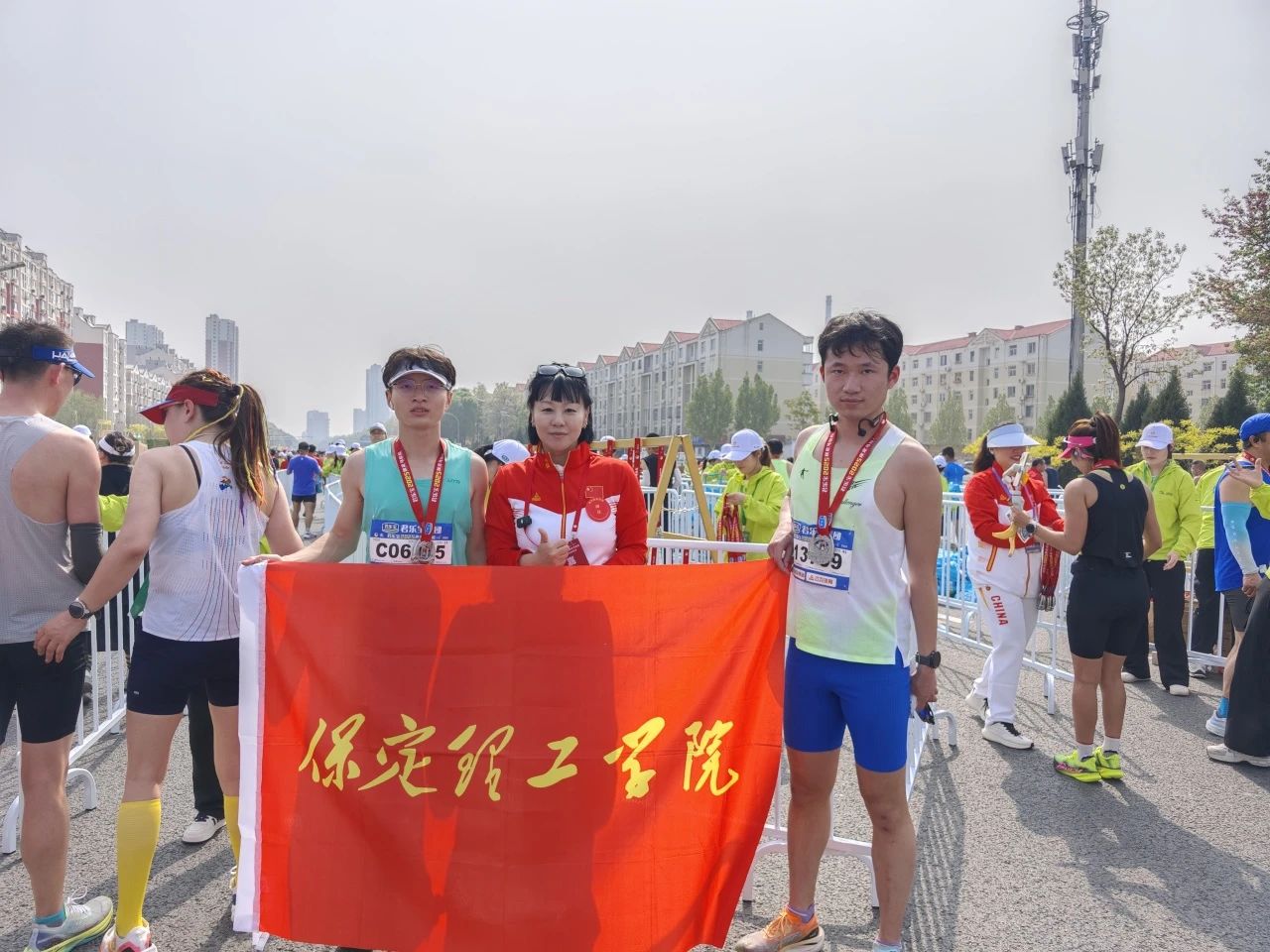 喜报|必赢学子在君乐宝2025马拉松比赛中斩获佳绩
