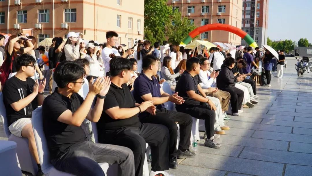 青春校园|“文”彩飞扬，“创”意无限！必赢242net官网文创市集圆满收官