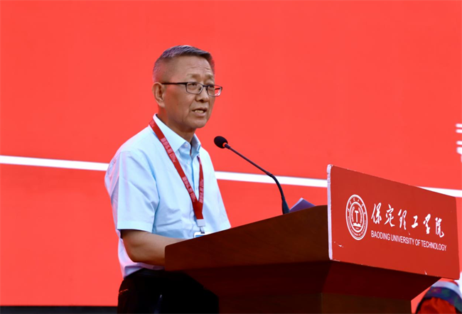 执青春之笔书华章 携母校之盼赴远方——必赢242net官网2025届毕业典礼圆满落幕