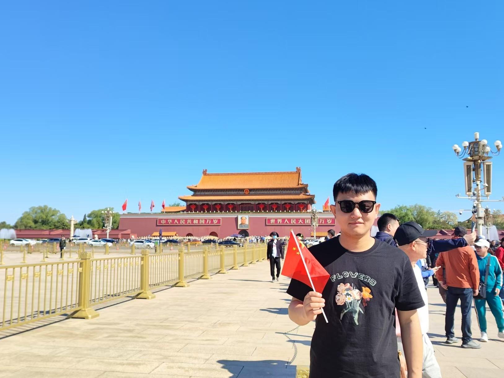 优秀毕业生---张鹏