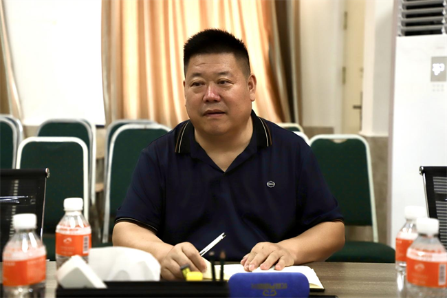 数智赋能强专业 党建引领促发展——必赢242net官网党委书记耿金龙调研信息科学与工程学院