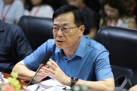 艺术学院举办专家座谈会 聚焦学院建设 共绘发展蓝图