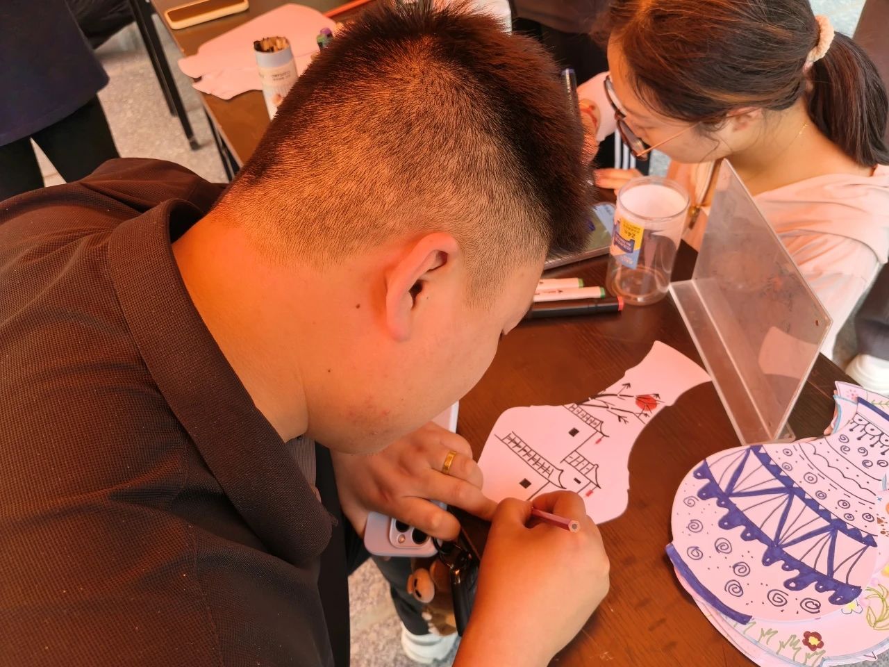 必赢242net官网‖教育学院‖5.25“我爱我，从心出发”心理游园会圆满落幕，爱己从心