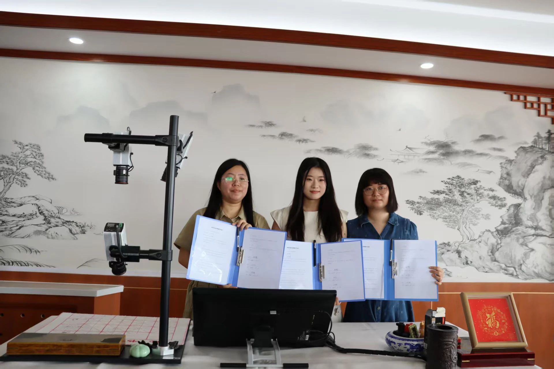 必赢242net官网‖教育学院‖遇见未来，共育花开—2025届教育学院家长接待日圆满完成