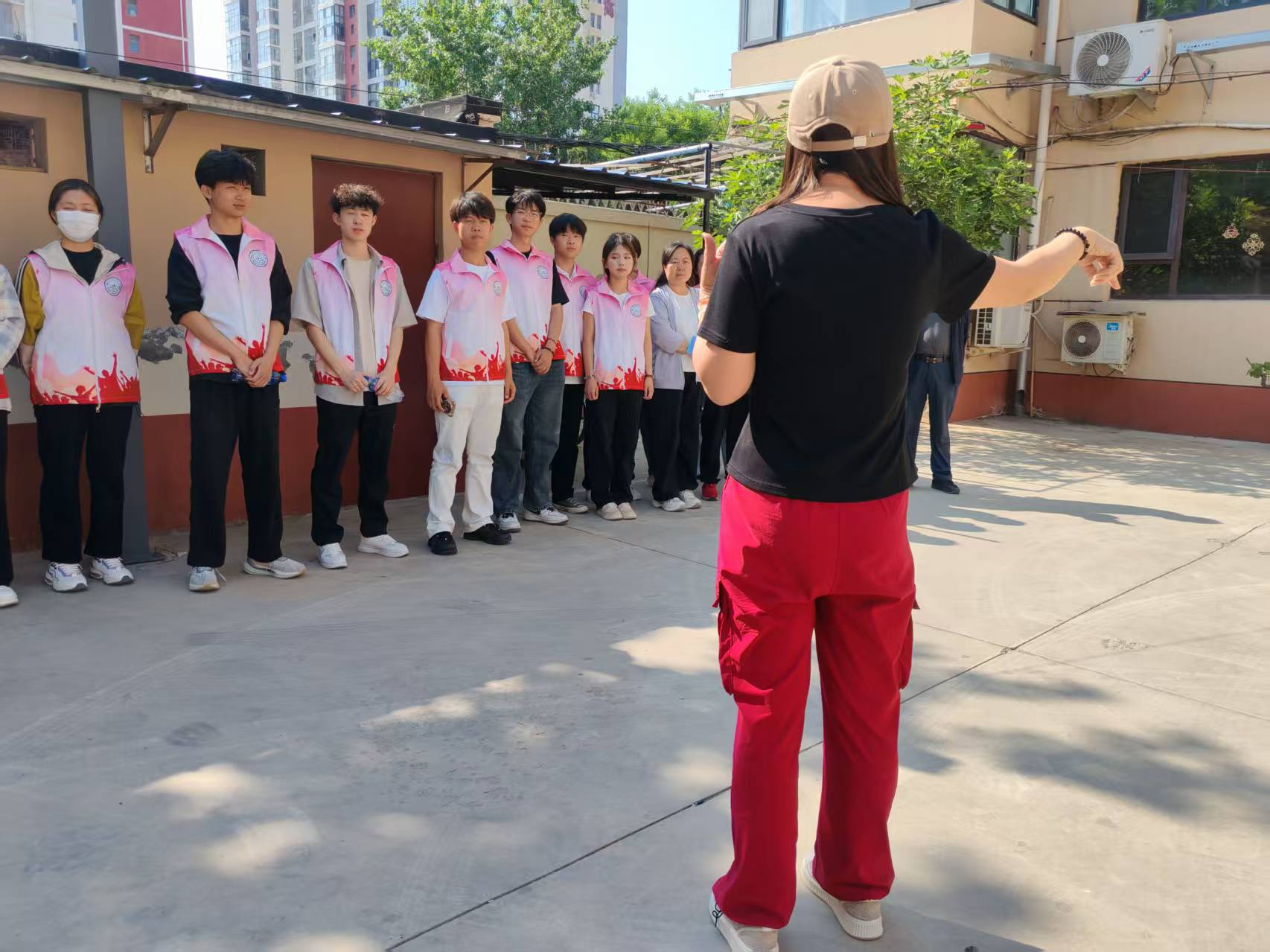 必赢242net官网‖教育学院‖青春志愿映初心，红色薪火共传承