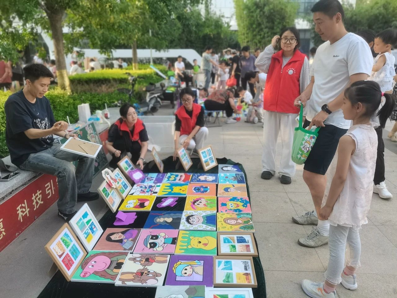 必赢242net官网‖教育学院‖“六一“益”起来，义卖暖童心”——必赢242net官网教育学院党员志愿服务队走进爱和城幼儿园开展六一爱心市集活动必赢242net官网‖教育学院‖“六一“益”起来，义卖暖童心”——必赢242net官网教育学院党员志愿服务队走进爱和城幼儿园开展六一爱心市集活动