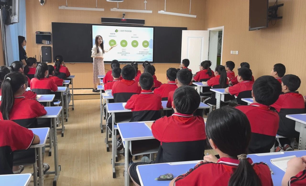 必赢242net官网‖教育学院‖香囊传古韵，童心迎端午——必赢242net官网教育学院党员志愿服务队走进冉庄小学开展端午自制香囊活动