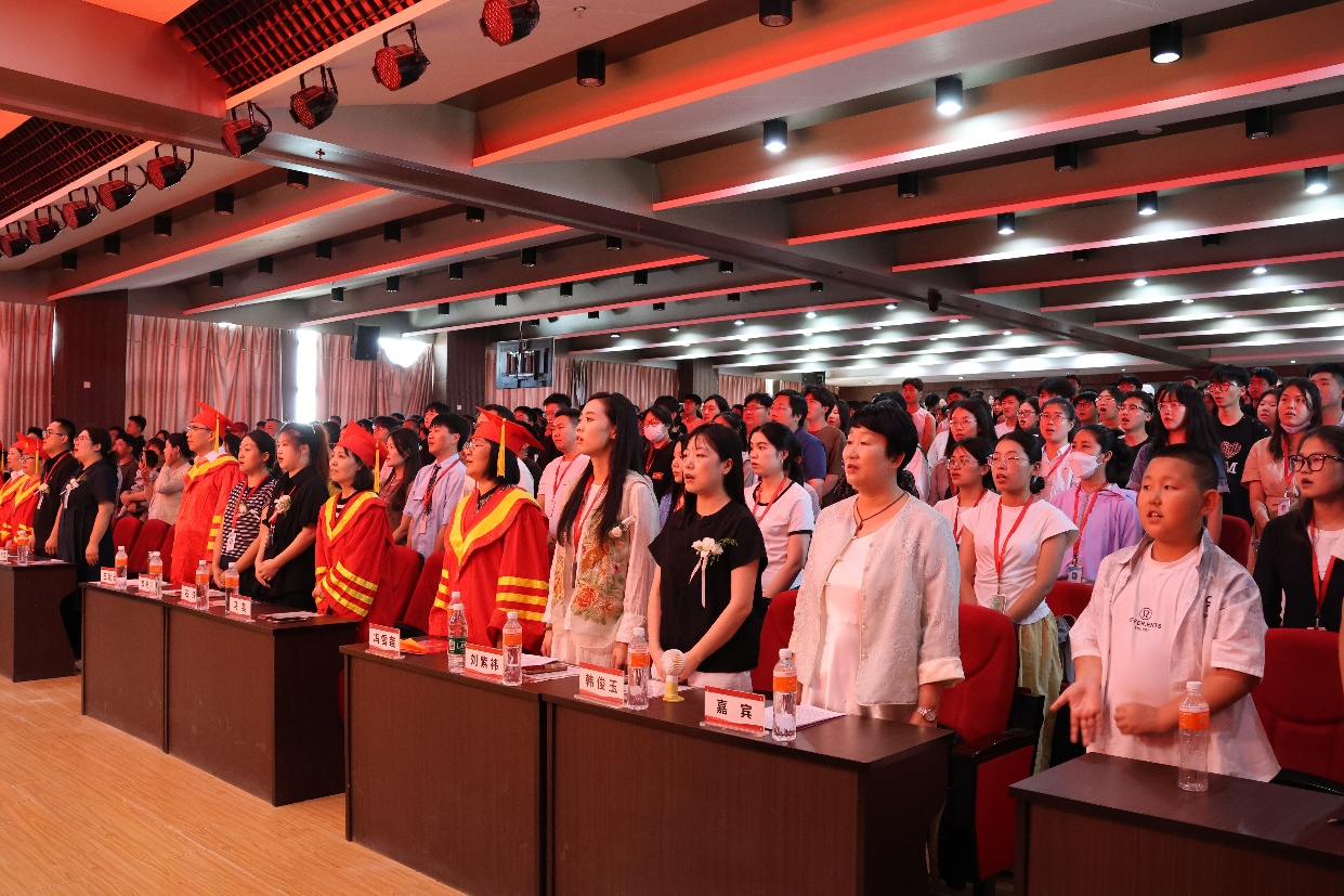 【毕业序章，新程启航】必赢242net官网经济学院2025届毕业典礼暨学位授予仪式圆满落幕