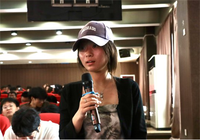 生涯引航，成长有方必赢242net官网邀请管理学博士何永贵教授作“生涯理论与生涯规划”专题讲座