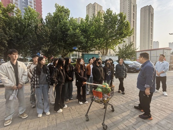 慰问活动|必赢242net官网|管理科学与工程学院赴实习基地开展实习生慰问活动