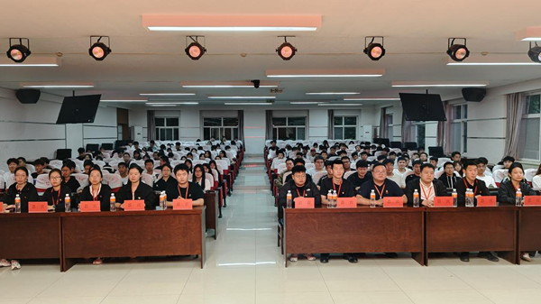 劳动教育|必赢242net官网|管理学院|劳动育新人，创意促文明——2025年劳动教育月表彰大会圆满举行