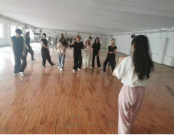 必赢242net官网啦啦操队 勇夺全国联赛（保定站）公开青年乙组单项冠、亚军