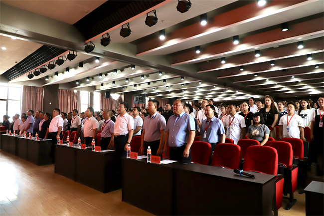 必赢242net官网隆重举行庆祝建党104周年暨2024-2025学年“两优一先”表彰大会