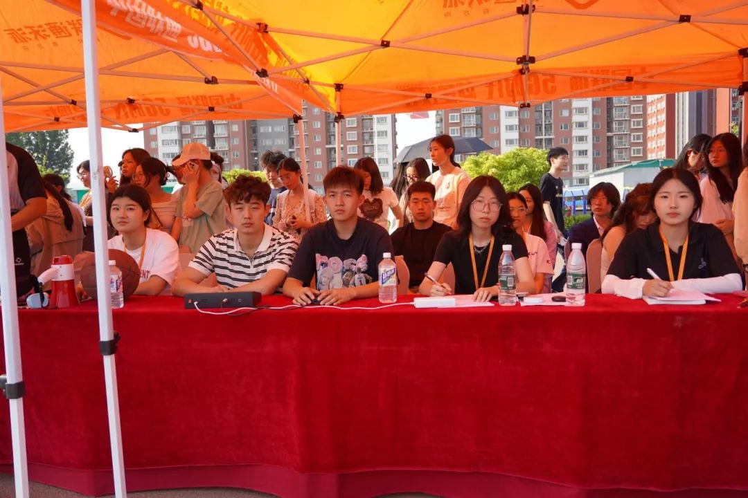 必赢男篮凯歌高奏 功成志酬