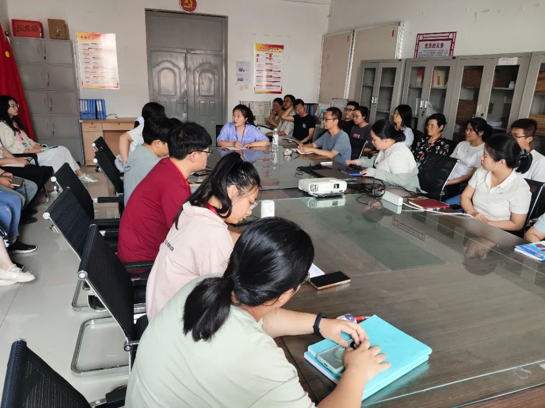 聚焦成长路径 破解发展难题 资源与工程技术学院召开新教师座谈会