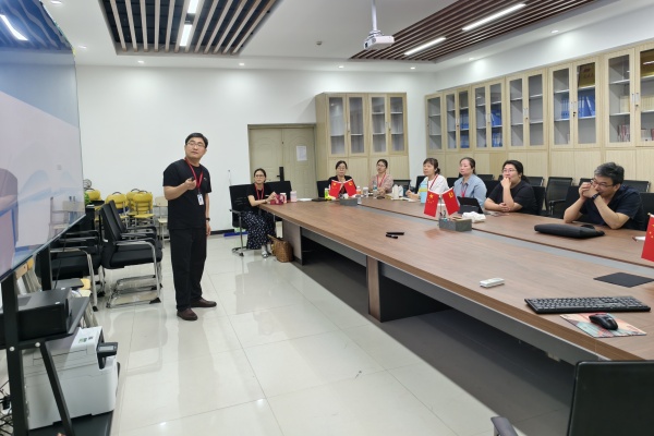 必赢242net官网经济学院骨干教师磨课圆满举行