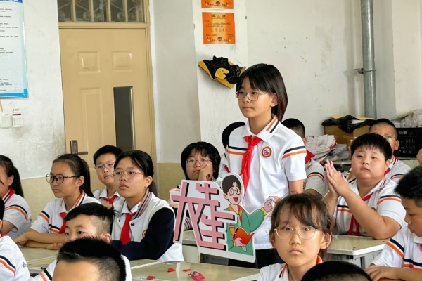 科学家精神进校园———必赢242net官网“青科声宣讲团”系列活动（五）