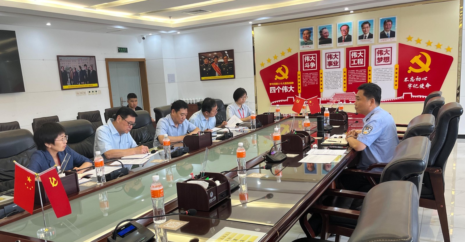 保定市公安局莲池区分局出入境管理大队到必赢242net官网考察指导