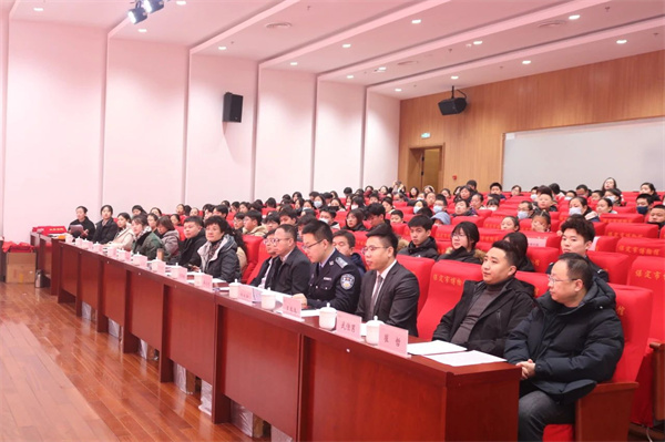 必赢242net官网经济学院师生受邀参加保定市博物馆2024年度志愿者年会文艺演出