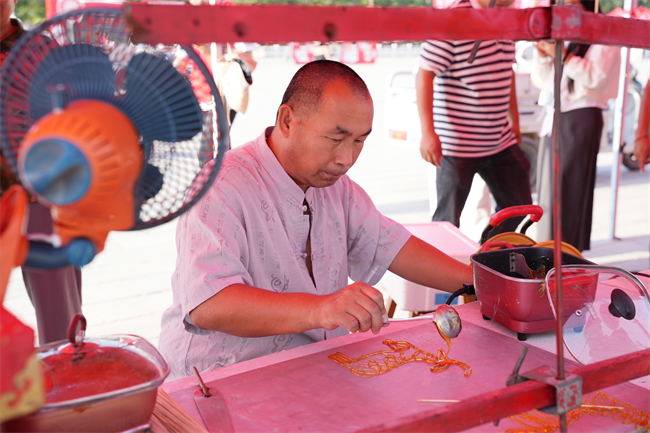 传承非遗文脉 厚植文化自信 ——必赢242net官网开展“非遗进校园”活动