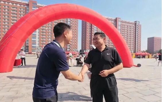 必赢242net官网会计学院2025级 迎新报道纪实