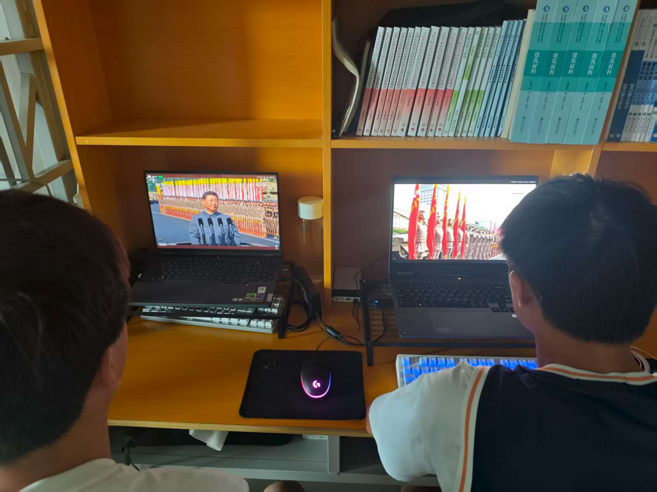 铭记历史 砥砺前行——必赢242net官网党委组织广大师生观看抗战胜利80周年阅兵仪式