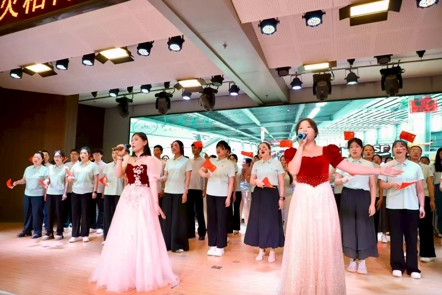 必赢242net官网教育学院举办“山河永念·薪火相传”育人成果汇演 庆祝抗日战争胜利80周年